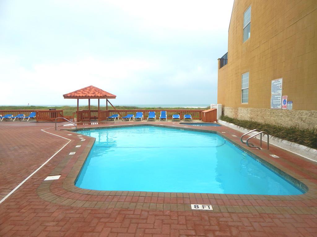 Padre South On The Beach Hotel